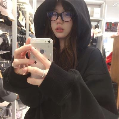 公司里的小小前辈